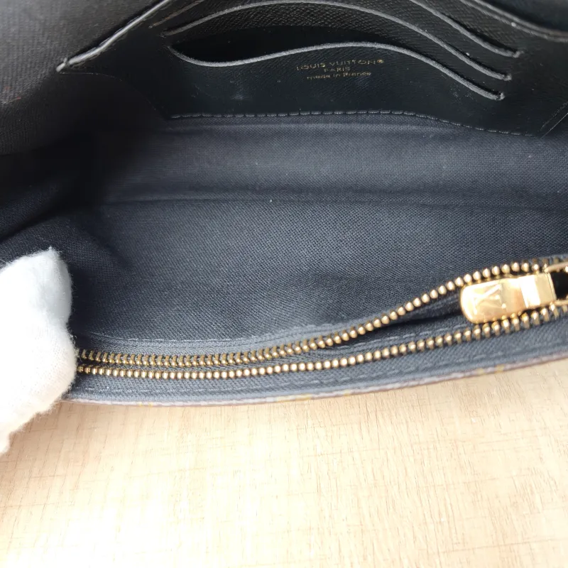Louis Vuitton Crossbody Bag IVY Monogram PVC Small23.5 × 4.3 × 12 cm — detail view 7 of 13