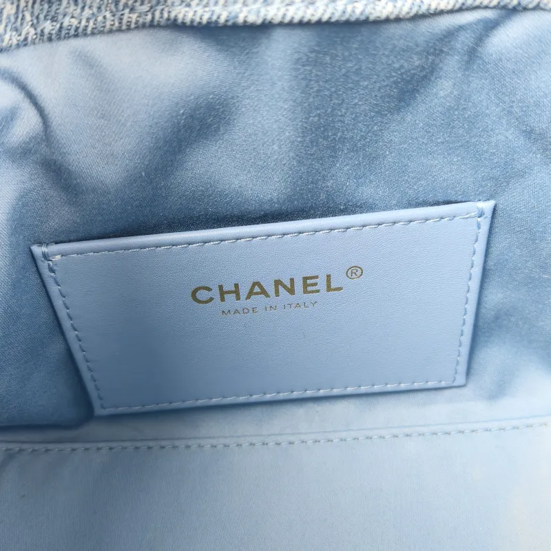 Chanel Crossbody Bag 25Bag Blue Mini 22 × 12.5 × 20 cm — detail view 9 of 12
