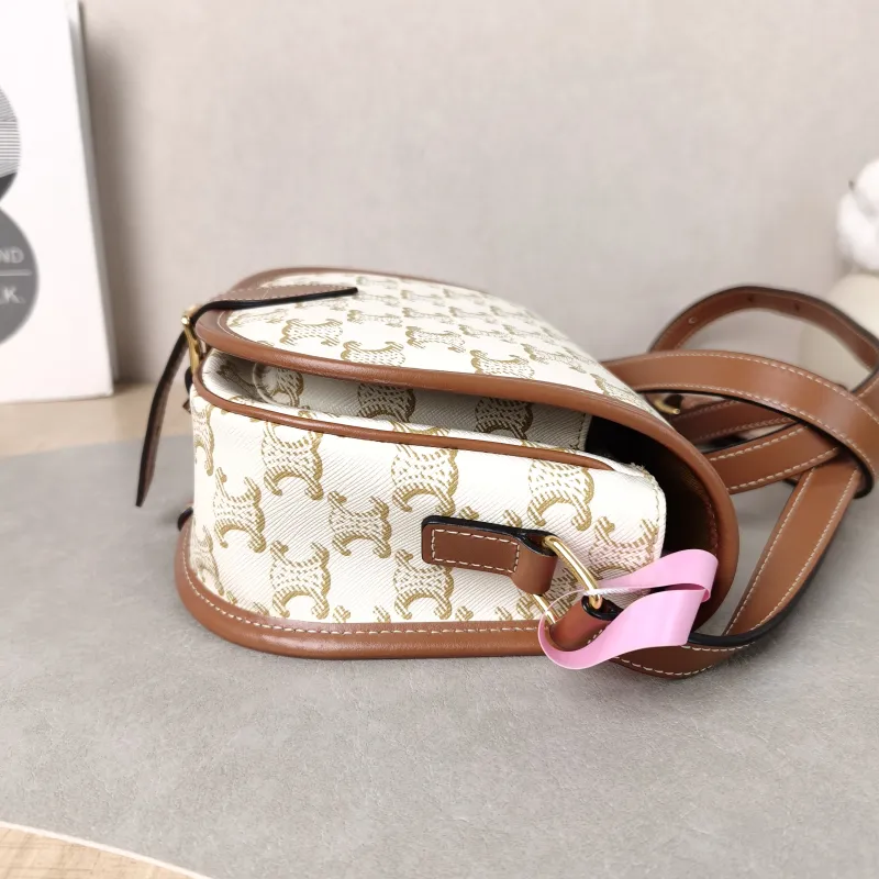 CELINE Crossbody Bag FOLCO White PVC Medium 18.5 × 8 × 17 cm — detail view 2 of 13