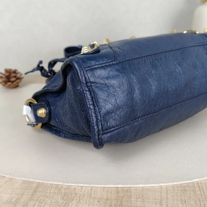 BALENCIAGA Crossbody Bag Classic City Blue Lambskin Mini 24 × 10 × 16 cm — detail view 4 of 11