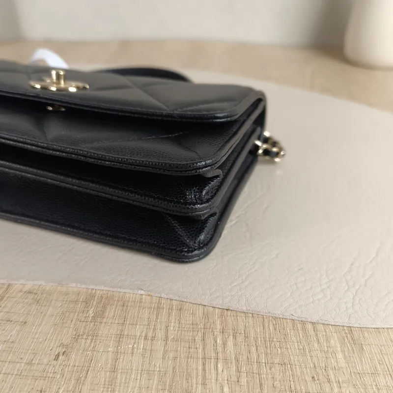 Chanel Crossbody Bag woc Black Grained Calfskin One Size 19.2 × 3.5 × 12.3 cm — detail view 6 of 13