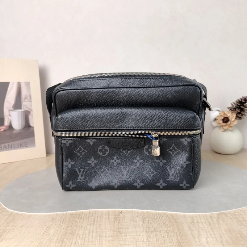 Louis Vuitton Crossbody Bag Outdoor Messenger Bag Black PVC · Calfskin 26 × 10.5 × 20 cm