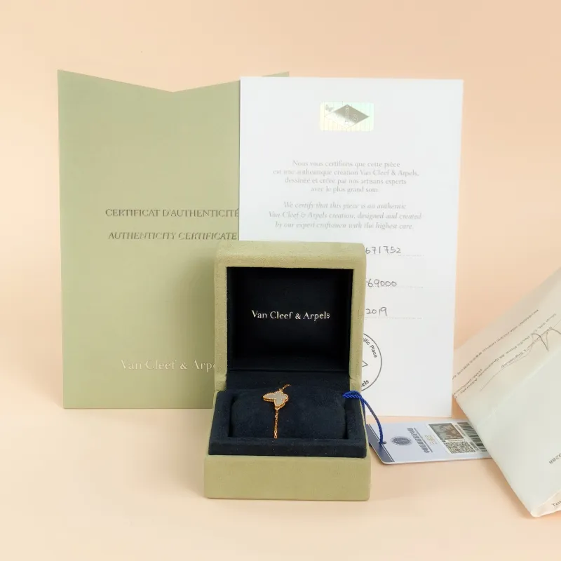 Van Cleef & Arpels Bracelet Fauna Collection Butterflies Collection Pearl · White Mother-of-Pearl18KY ellow Gold Sweet Mini17.5cm — cover view 2 of 7