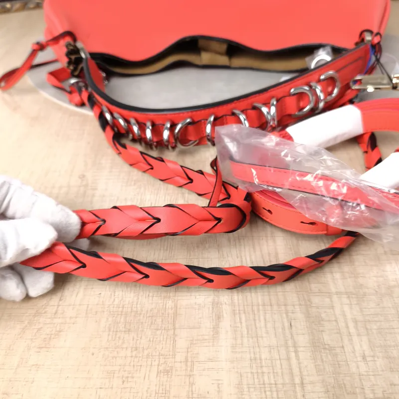 LOEWE Crossbody Bag Crossbody Bag Red Calfskin One Size34 × 9.5 × 28 cm — detail view 1 of 17