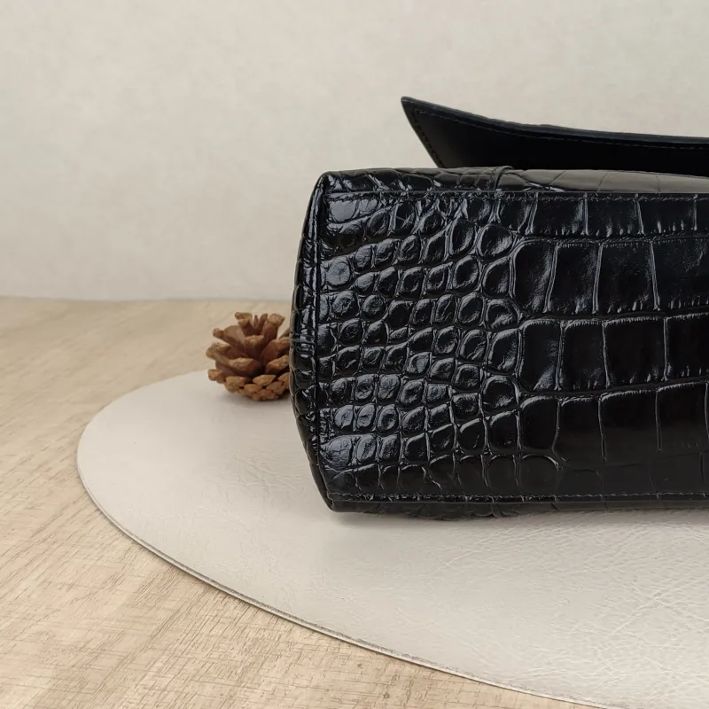 BALENCIAGA Shoulder Bag DOWNTOWN Black Calfskin Small30 × 10 × 17.5 cm — detail view 9 of 16