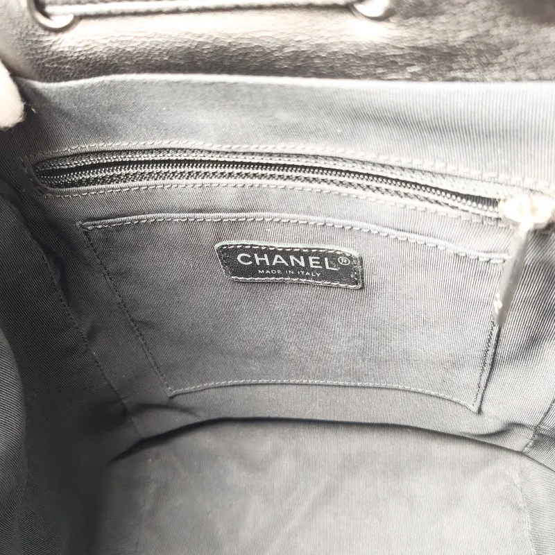 Chanel Backpack 23s Backpack Black Lambskin Large 20 × 12 × 25 cm 22 — detail view 7 of 11
