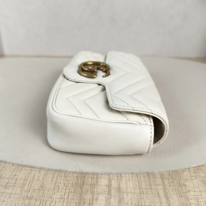 GUCCI Crossbody Bag GG Marmont Mini Marmont Mini White Calfskinmini16.5 × 4.5 × 9.5 cm — detail view 8 of 13