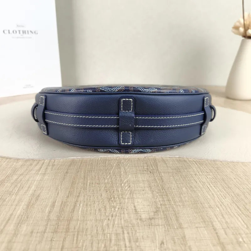 GOYARD Crossbody Bag Hirondelle Navy ine Canvas One Size 25 × 6 × 17 cm — cover view 3 of 5