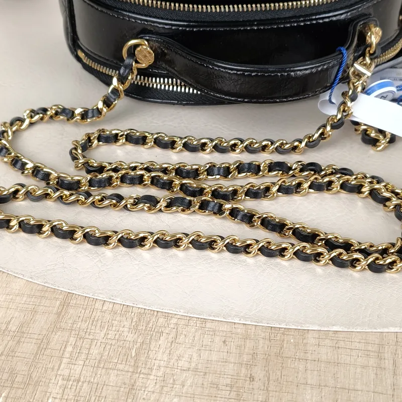 Chanel Crossbody Bag Crossbody Bag Black Waxed Leather One Size 17 × 7 × 10.5 cm — detail view 6 of 11