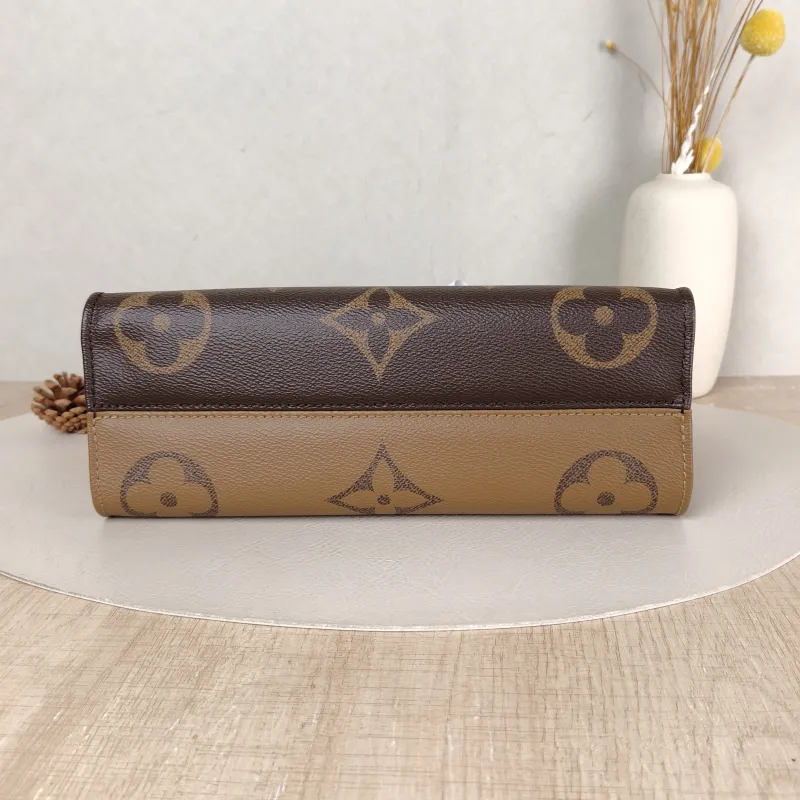 Louis Vuitton Crossbody Bag Onthego East West Monogram PVC Small 25 × 10 × 13 cm — cover view 2 of 5