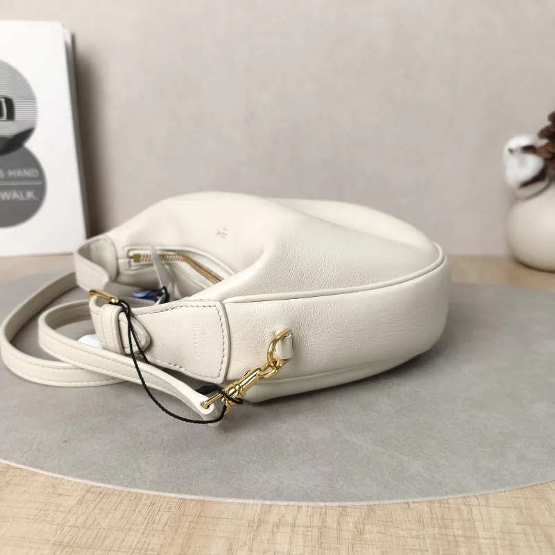 CELINE Crossbody Bag TEEN LULU hobo White Calfskin Small21 × 5 × 24 cm — detail view 4 of 13