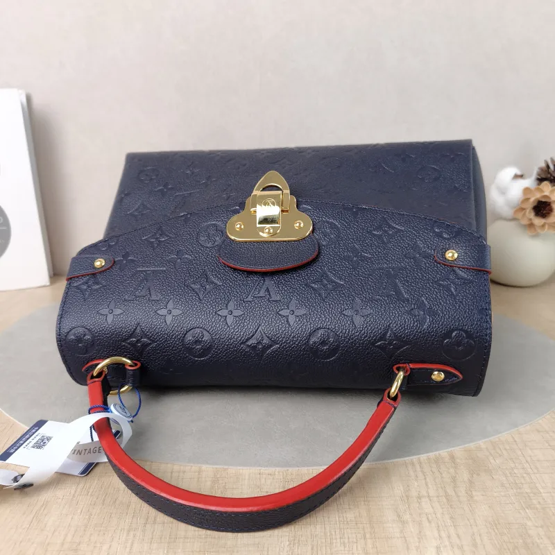 Louis Vuitton Crossbody Bag Georges Blue Calfskin Medium34 × 15 × 22 cm — detail view 3 of 15