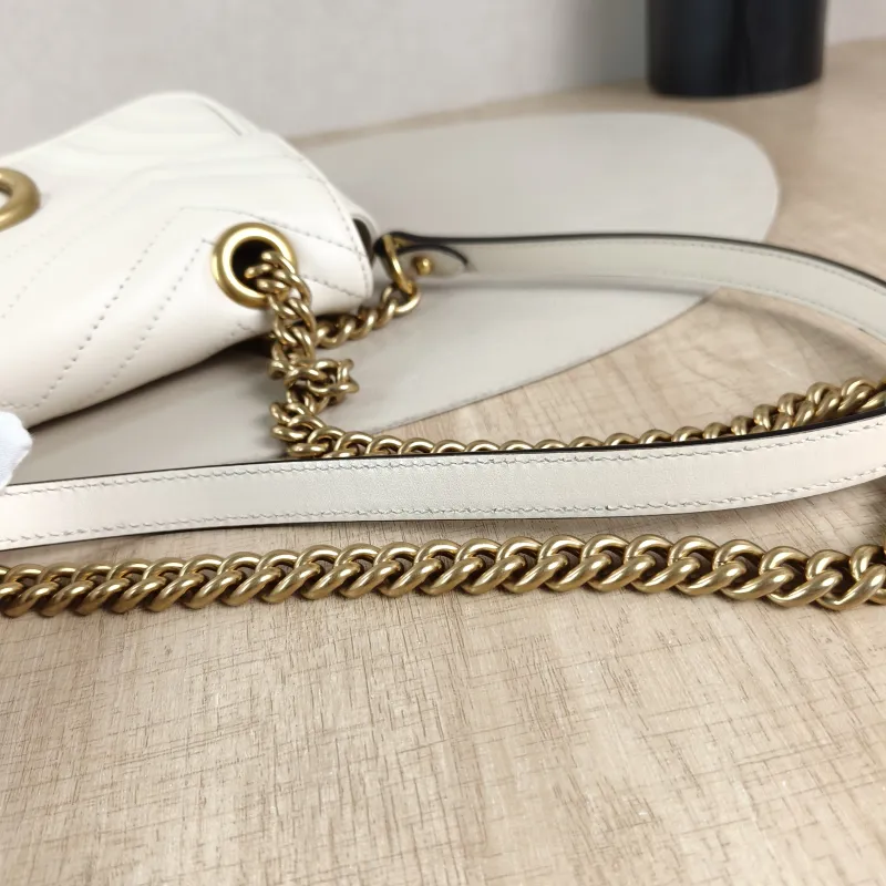 GUCCI Crossbody Bag GG Marmont Small Marmont 22White Calfskin Small22 × 6 × 13 cm — detail view 2 of 14