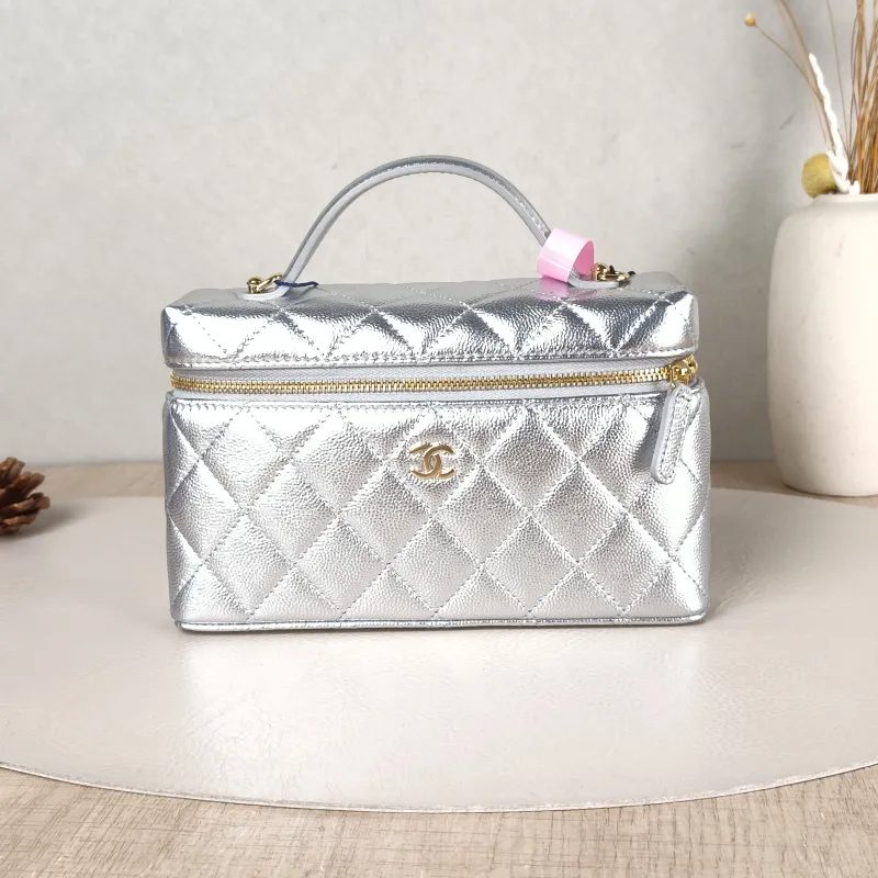 Chanel Crossbody Baglp Box Bag Top Handle Crossbody Bag Silver Grained Calfskin One Size19.5 × 5 × 17 cm