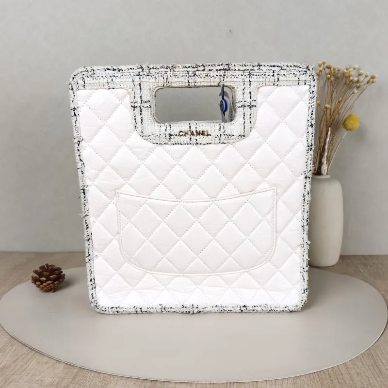 Chanel Shoulder Bag Edition c Tote Bag White Calfskin One Size26 × 6 × 29.5 cm — cover view 2 of 5