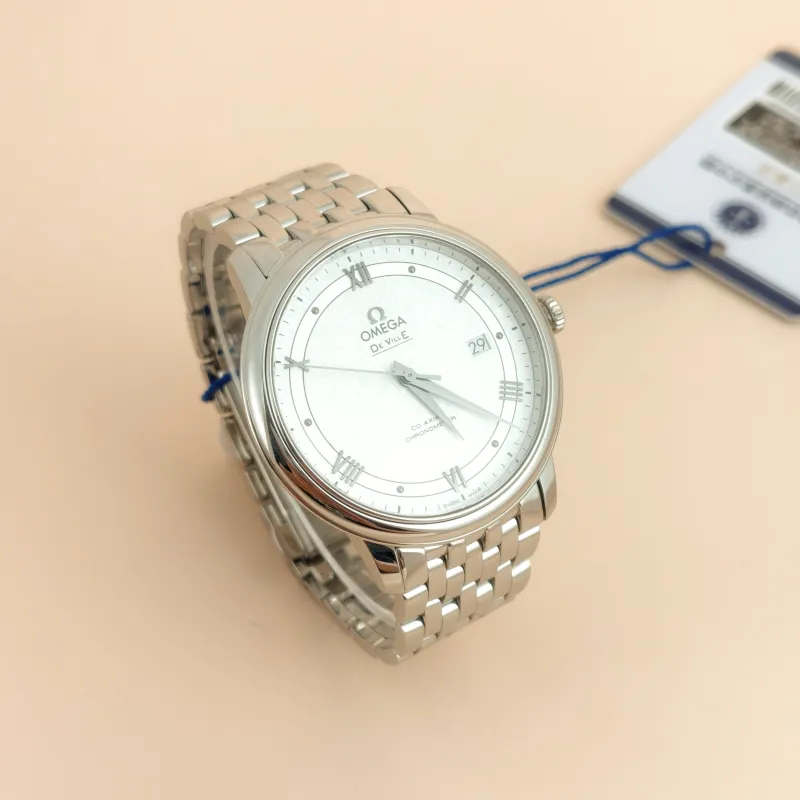 OMEGA Watch Collection Watch Silver One Size 39.5 — cover view 6 of 8