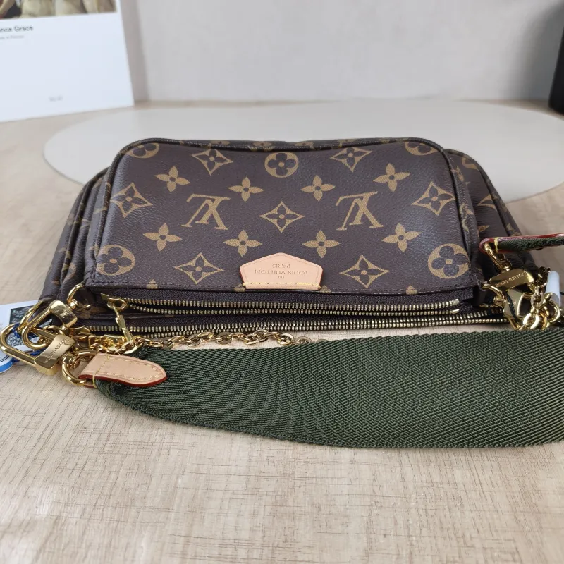 Louis Vuitton Crossbody Bag Multi Pochette Accessoires Shoulder Strap PVC Small24 × 4 × 13.5 cm — detail view 6 of 13