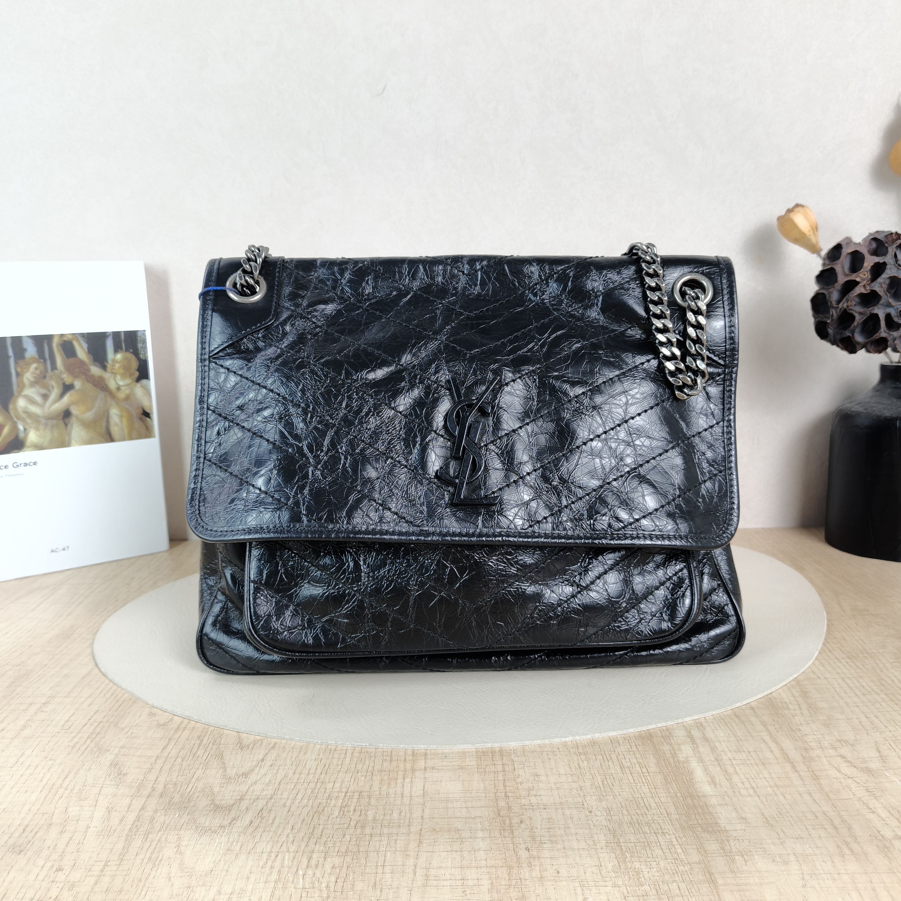 SAINT LAURENT Crossbody Bag Niki D Waxed Leather Calfskin Large32 × 9 × 23 cm
