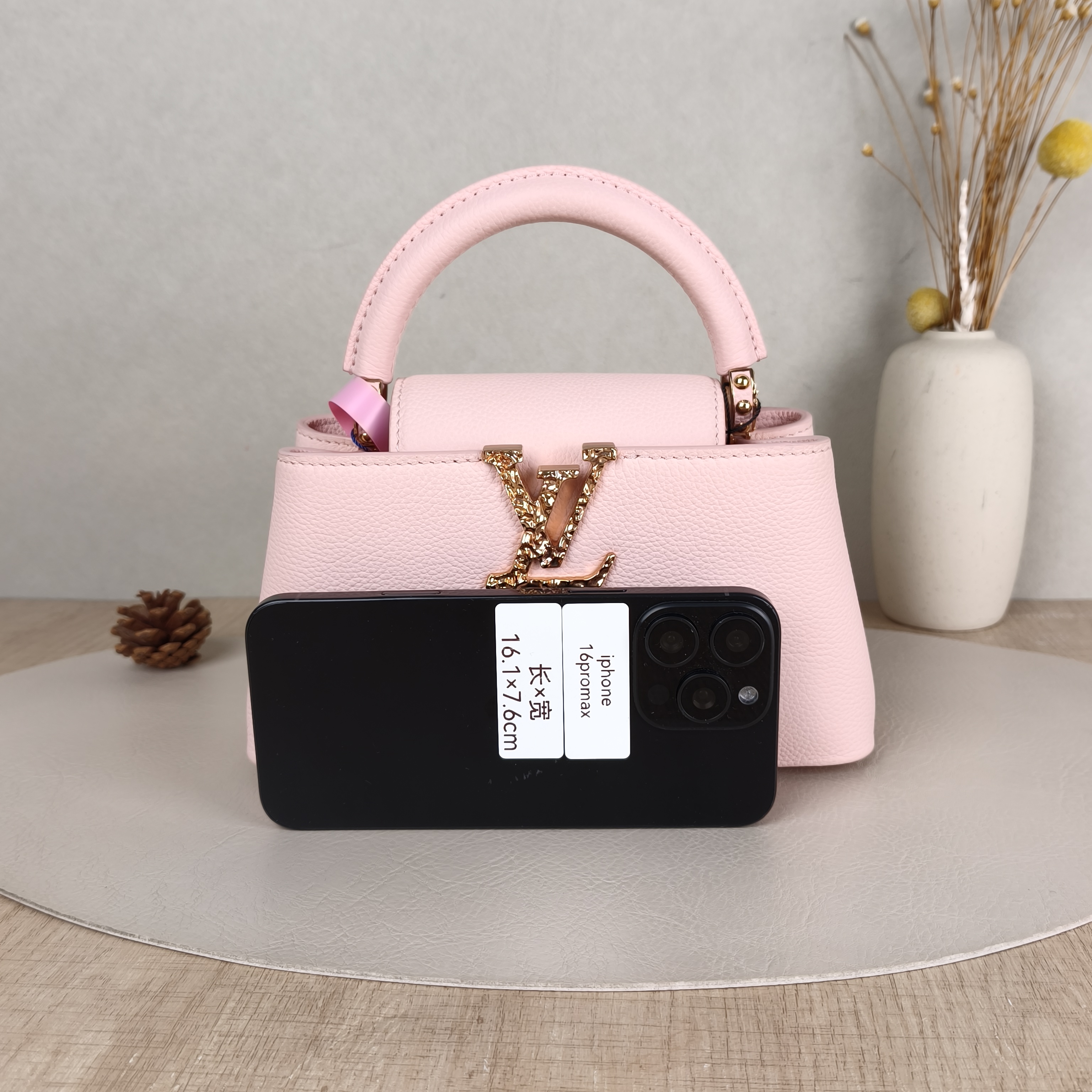 Louis Vuitton Top Handle Bag Capucines East West Pink Calfskinmini22 × 8 × 12 cm — cover view 3 of 6