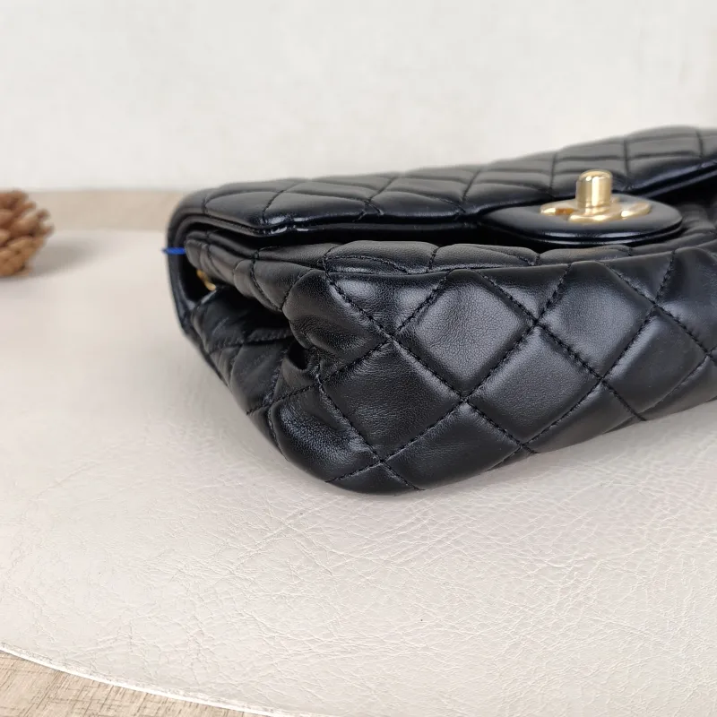 Chanel Crossbody Bag Classic Flap Large Mini CF Mini Black SL ambskin mini 20 × 6 × 12 cm — detail view 1 of 16