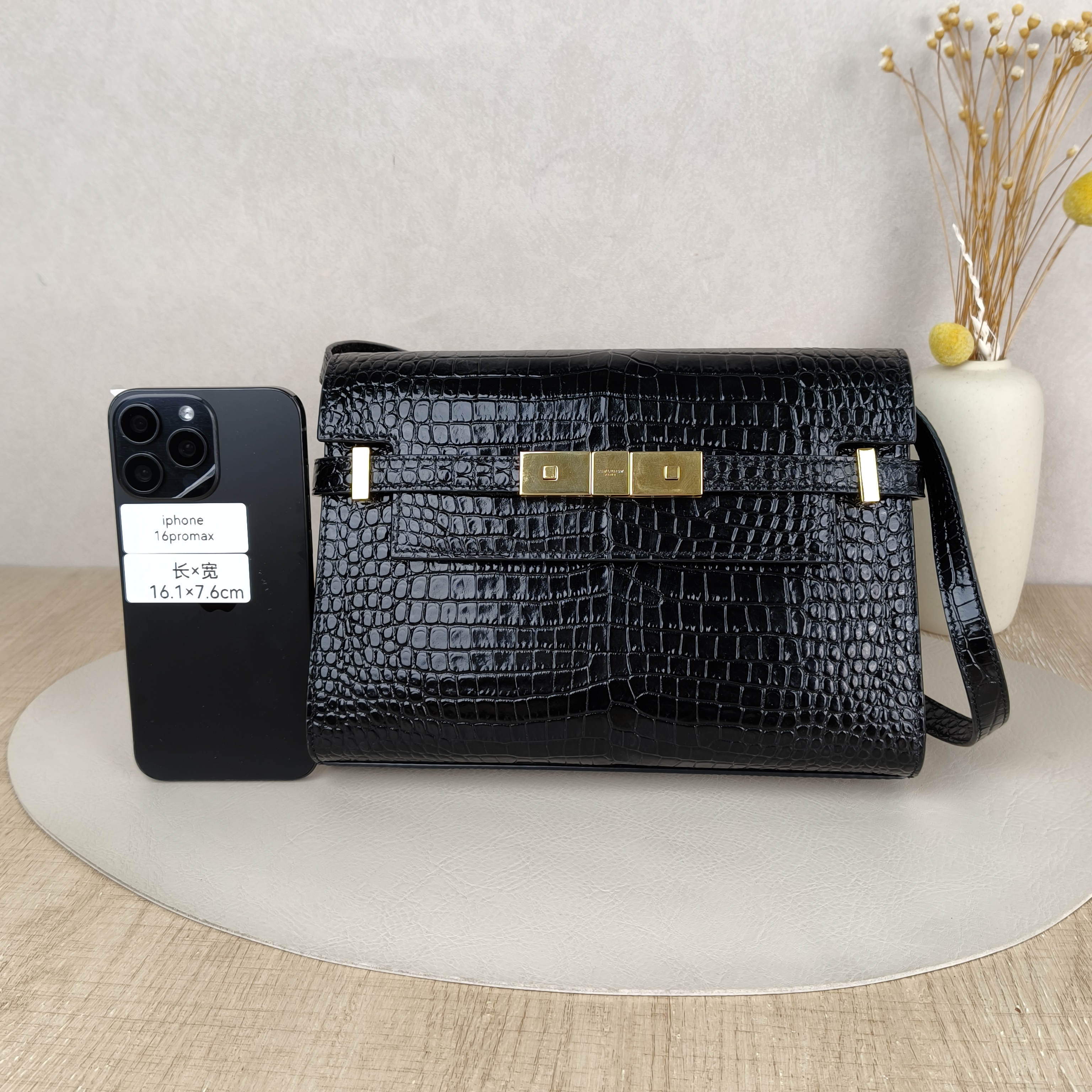 SAINT LAURENT Shoulder Bag MANHATTAN Black Calfskin Small24 × 6 × 17.5 cm — cover view 3 of 9