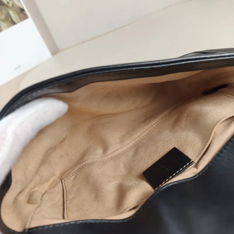 GUCCI Crossbody Bag GG Marmont Small Marmont 22 Black CC alfskin Small 22 × 6 × 13 cm — detail view 2 of 13