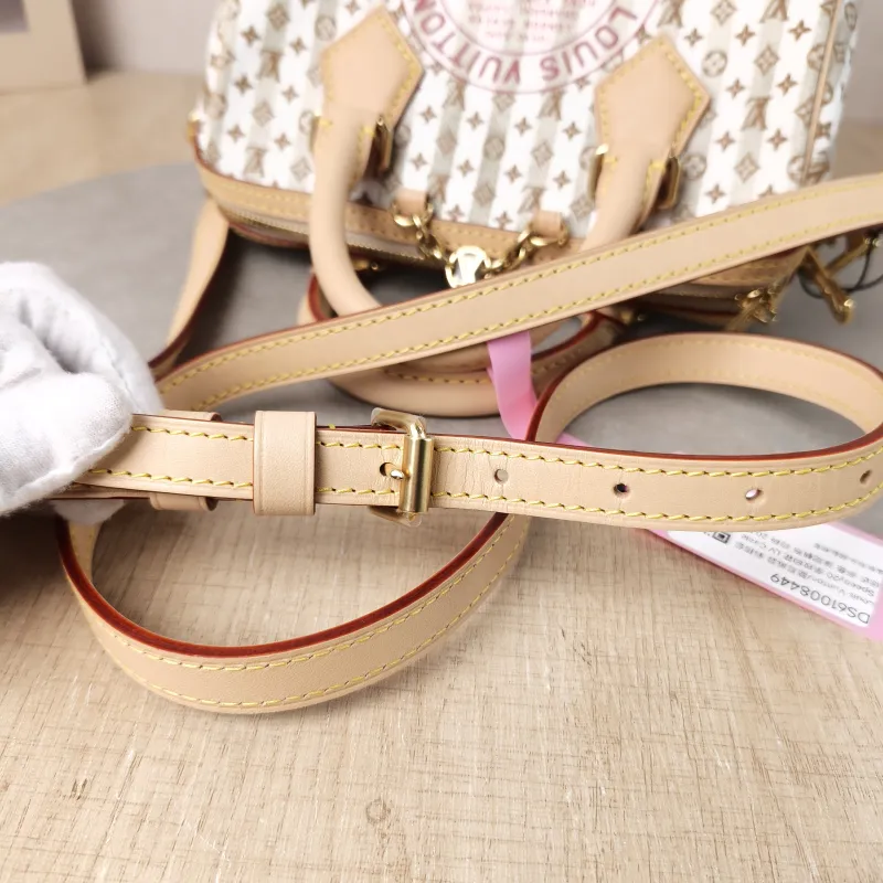 Louis Vuitton Crossbody Bag Speedy20 LV Circle Canvas One Size 20.5 × 12 × 13.5 cm — detail view 9 of 13