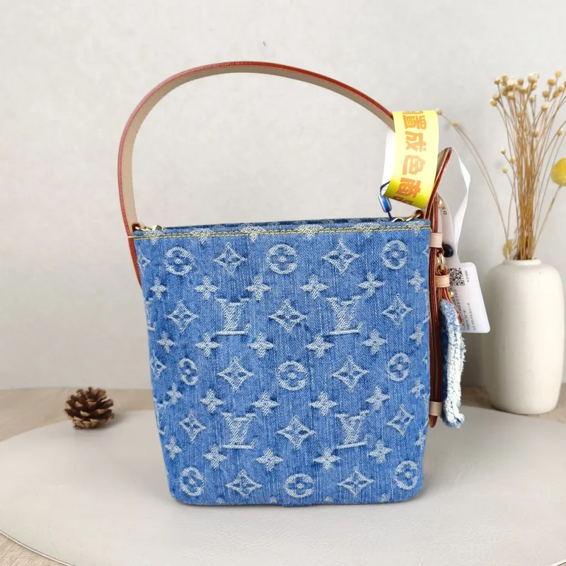 Louis Vuitton Top Handle Bag ALL IN BB Blue BB16 × 12 × 18 cm — detail view 9 of 13