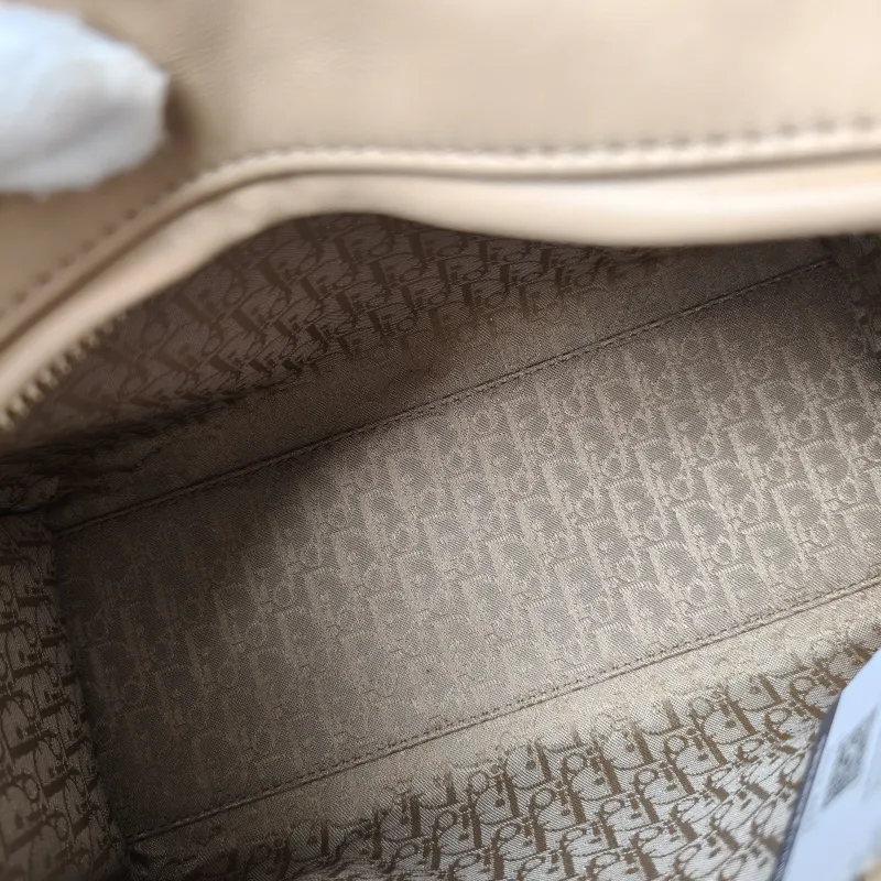 DIOR Top Handle Bag Lady Lady Dior Bag Lambskin Medium24 × 12 × 21 cm — detail view 16 of 16