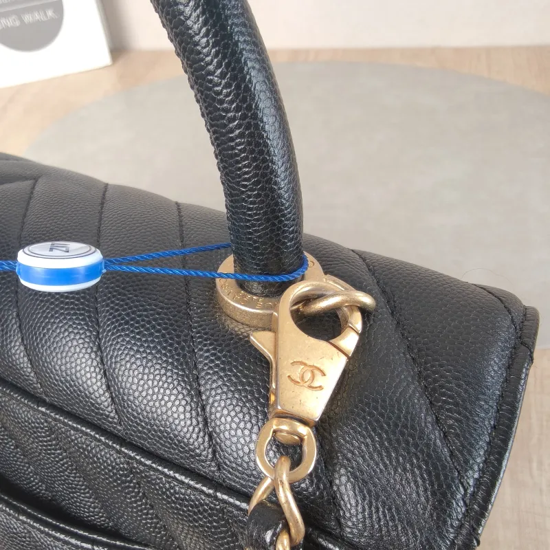 Chanel Top Handle Bag Coco Handle​ Black with Gold-Tone Hardware V Grained Calfskin Medium 29 × 12 × 18 cm 26 — detail view 8 of 15