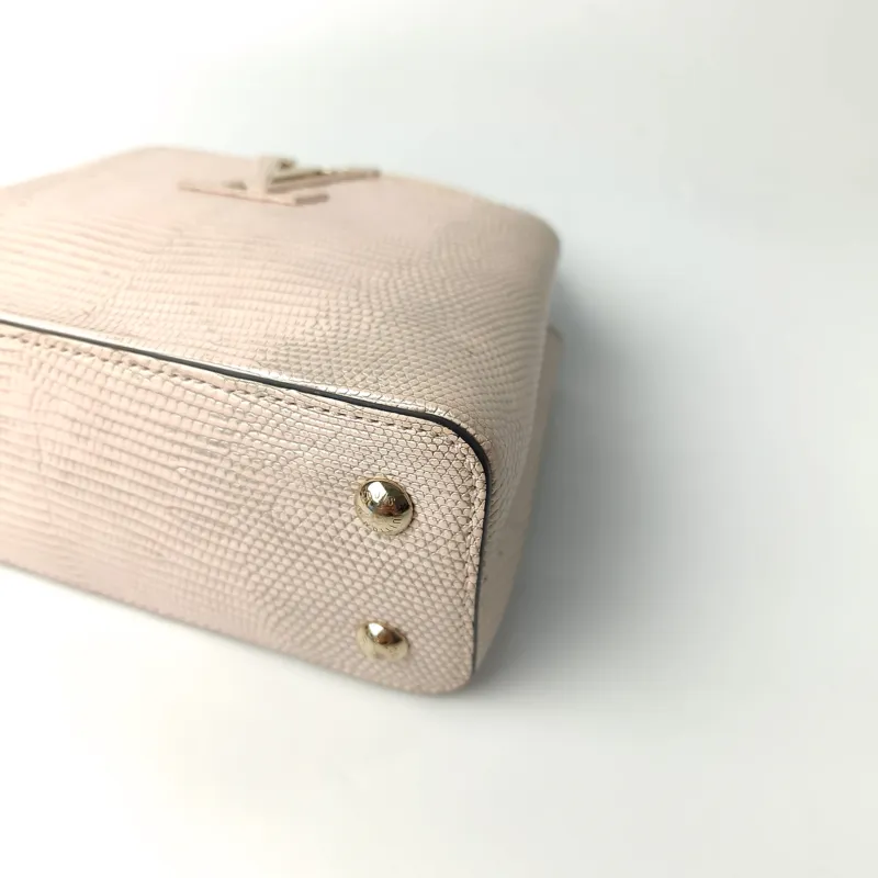 Louis Vuitton Shoulder Bag Capucines Pink mini21 × 8 × 14 cm — cover view 10 of 10