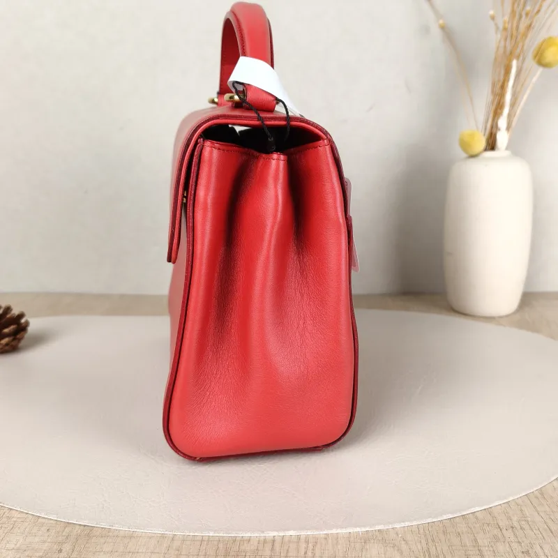 SAINT LAURENT Shoulder Bag Shoulder Bag Red Calfskin One Size21 × 10 × 17 cm — detail view 4 of 12