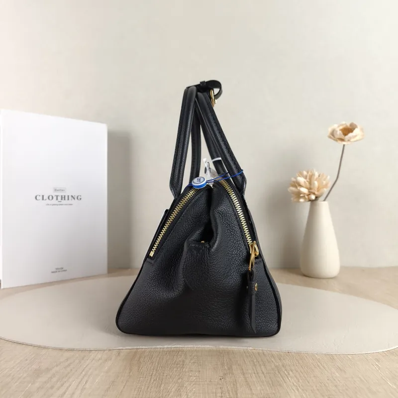 Louis Vuitton Top Handle Bag Top Handle Bag Black Calfskin One Size 21 × 15 × 16 cm — detail view 1 of 12