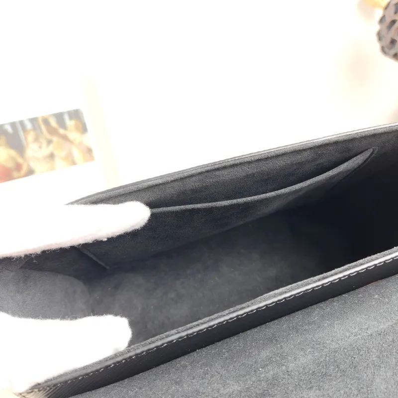 Louis Vuitton Crossbody Bag Twist Black Epi Embossed Calfskin Medium 23 × 9.5 × 17 cm — detail view 6 of 16