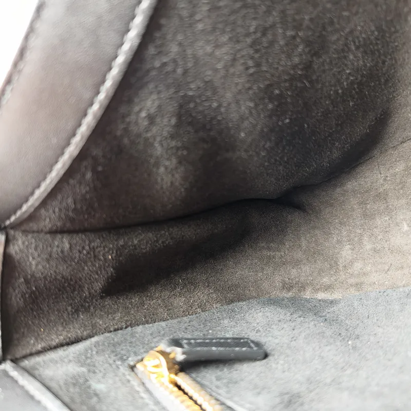 SAINT LAURENT Shoulder Bag LE 5 À 7 Black Calfskin Small 23 × 6.5 × 16 cm — detail view 11 of 11