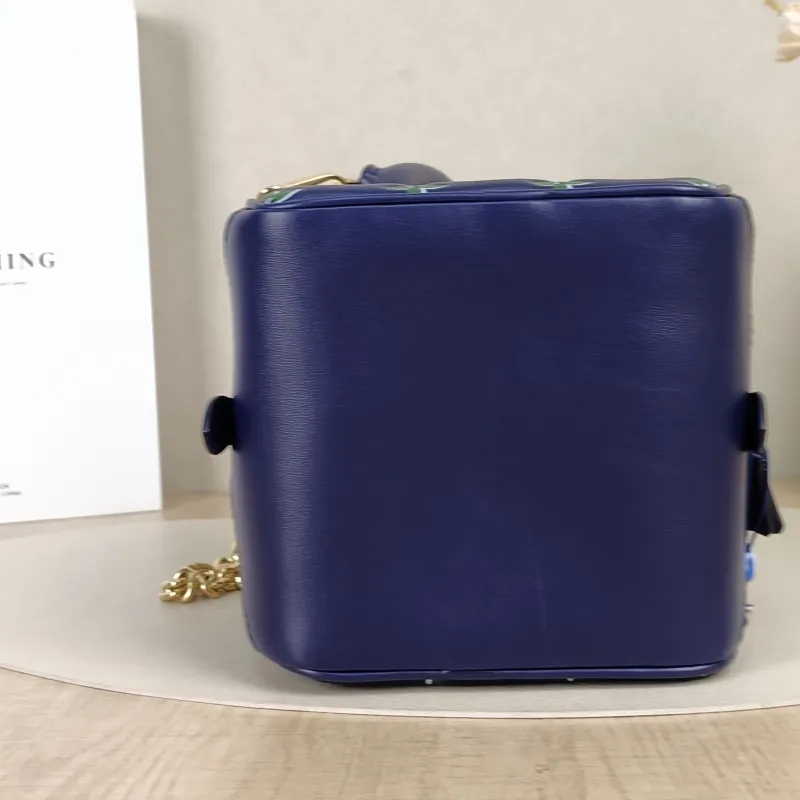 Louis Vuitton Top Handle Bag Square Blue Calfskin One Size15 × 15 × 15 cm — cover view 7 of 8