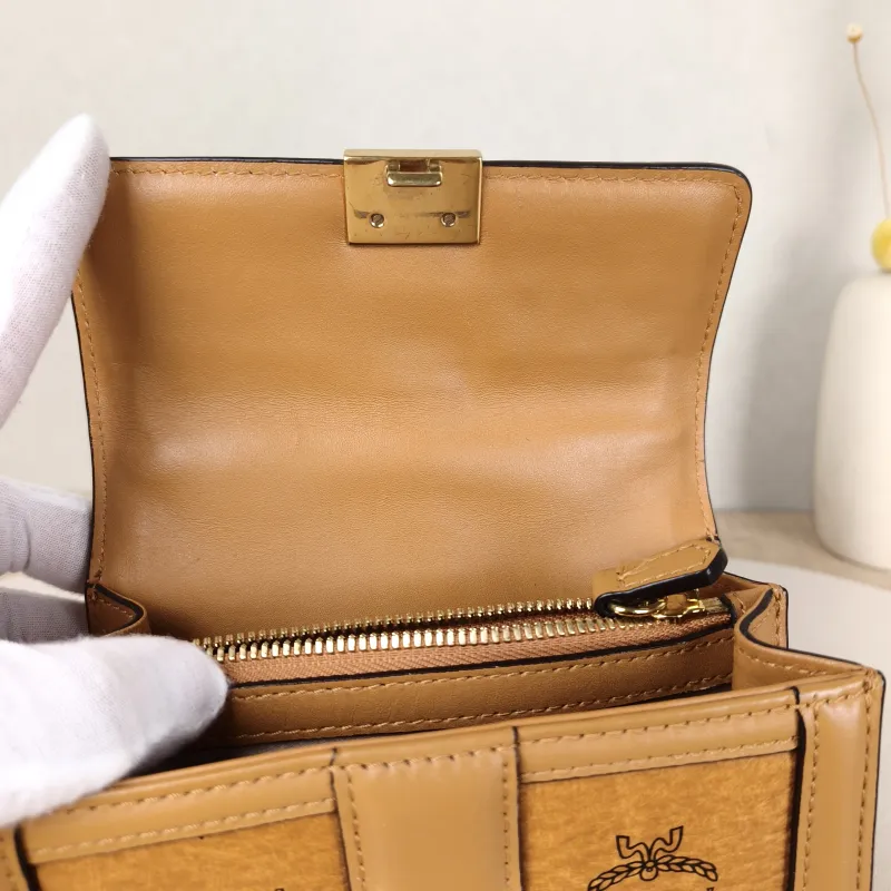 MCM Crossbody Bag Crossbody Bag 16 × 6 × 11 cm — detail view 4 of 16