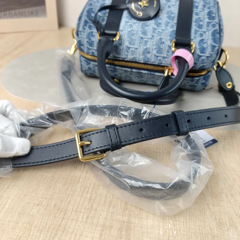 DIOR Crossbody Bag Groove 20 Top Handle Bag Blue Small 20.5 × 12 × 13.5 cm — detail view 8 of 13