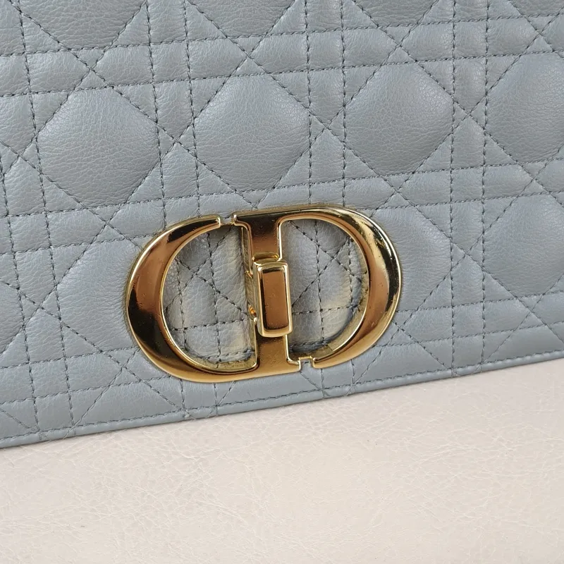 DIOR Crossbody Bag Caro Chain Bag Grey Calfskin Medium 25.5 × 9 × 15.5 cm — detail view 4 of 13