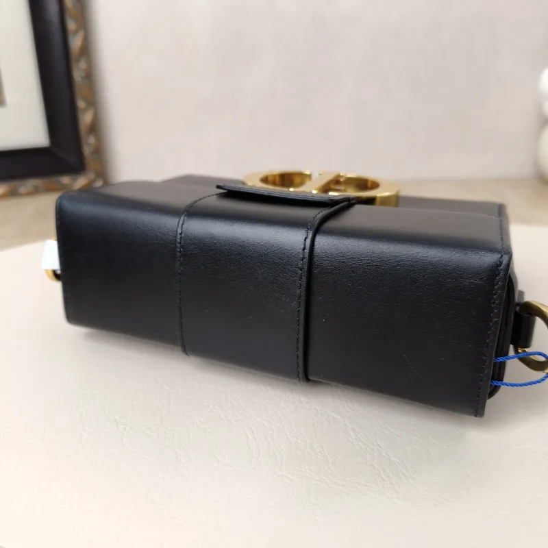 DIOR Crossbody Bag30Montaigne 30 Box Box Black Lambskinmini17.5 × 5 × 11.5 cm — cover view 5 of 13