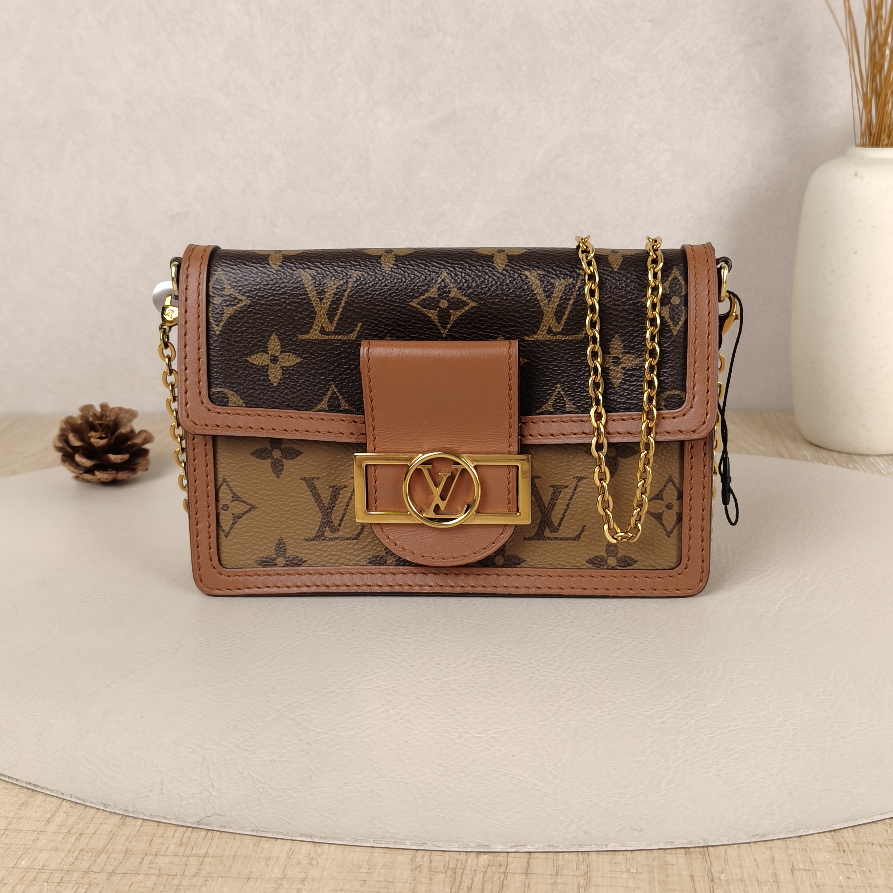 Louis Vuitton Dauphine Woc Woc Monogrampvc · 18.5 × 5 × 12 cm