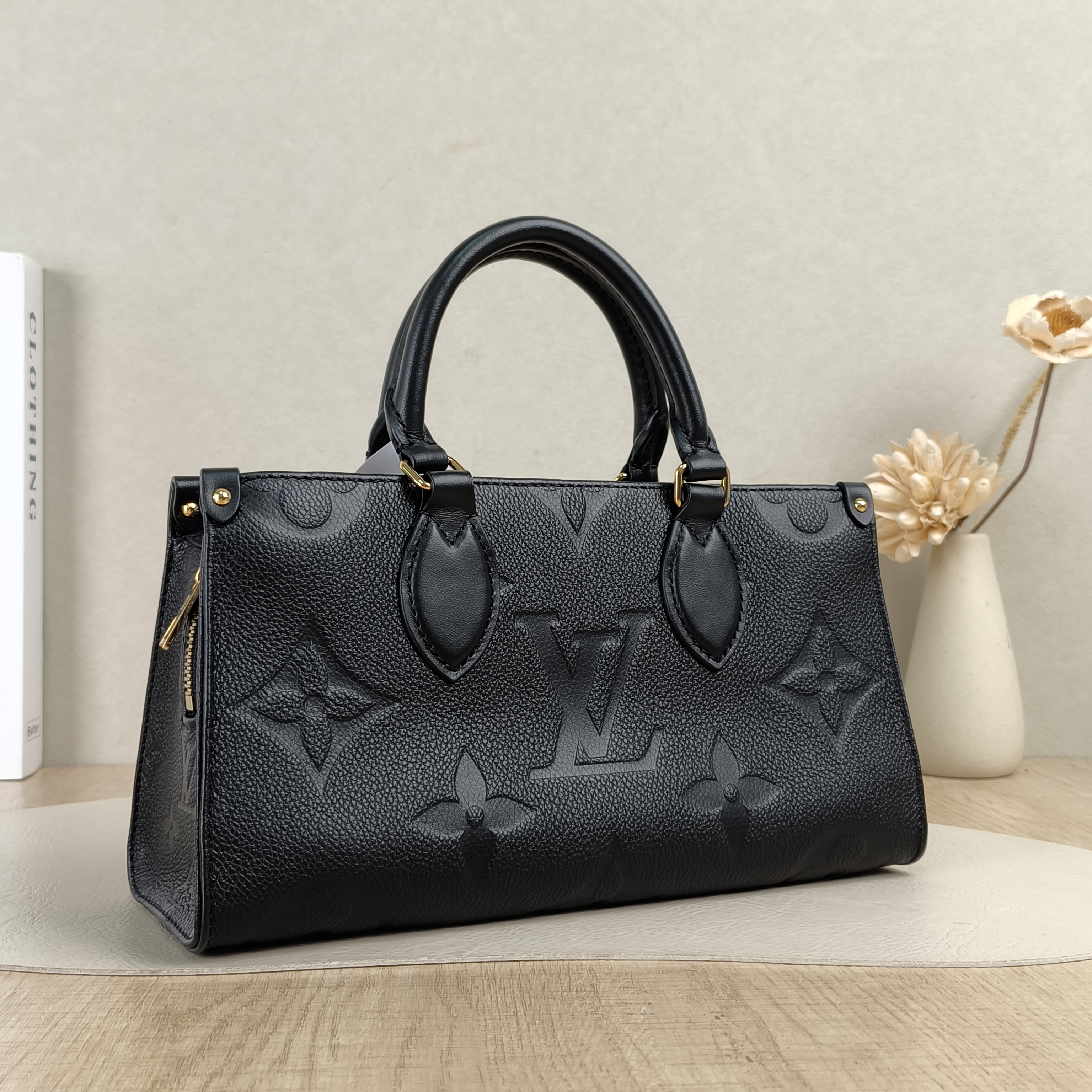 Louis Vuitton Crossbody Bag Onthego East West Two Straps Black Empreinte Embossed Calfskin Monogram Small25 × 10 × 13 cm — cover view 6 of 6