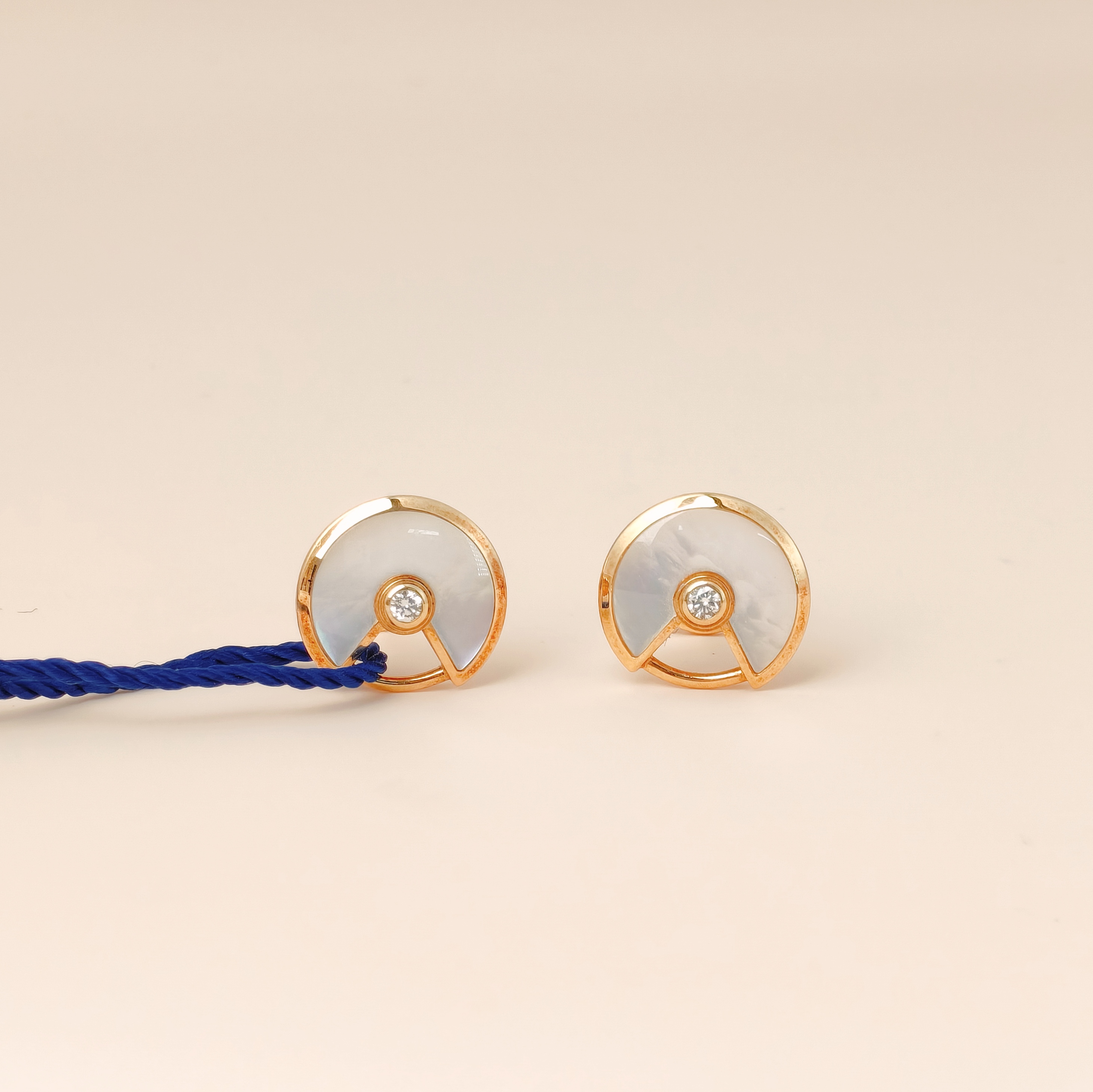 CARTIER Earrings Amulette de Earrings Pearl · White Mother-of-Pearl18KY ellow Gold Diamond Small