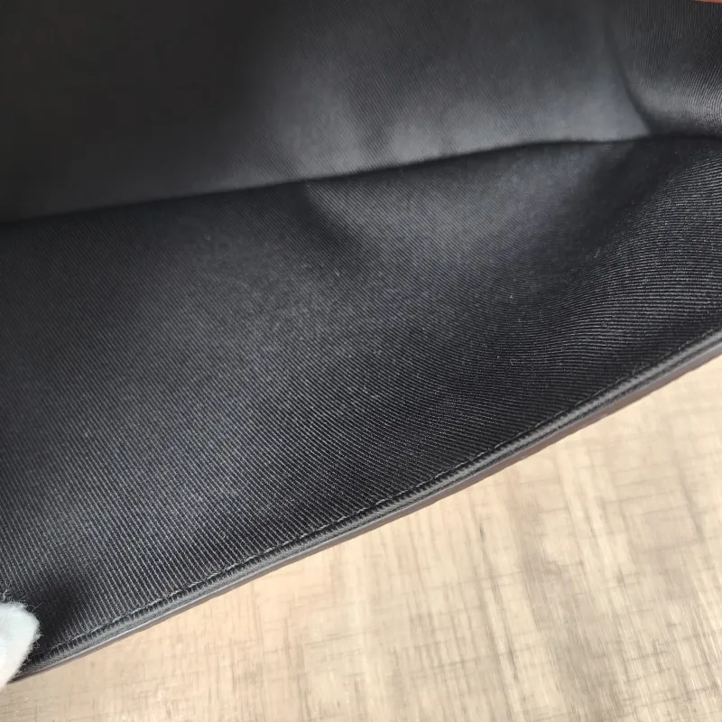Louis Vuitton Crossbody Bag Diane Baguette Bag Shoulder Strap PVC Small24 × 9 × 15 cm — detail view 11 of 21