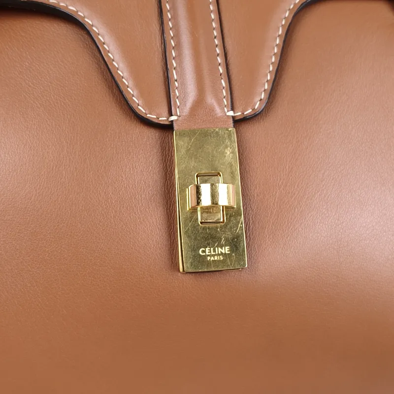 CELINE Shoulder Bag Soft 16Shoulder Bag Caramel Calfskin Medium32 × 15 × 24 cm — detail view 5 of 11