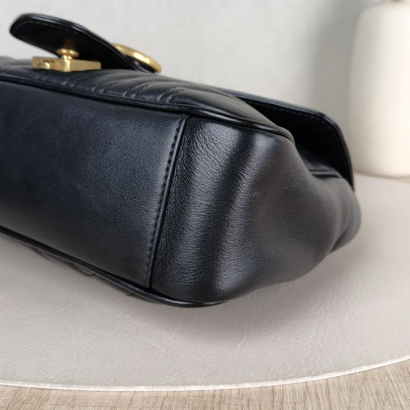 GUCCI Crossbody Bag GG Marmont Medium Marmont 26 Black CC alfskin Medium 26 × 7 × 15 cm — detail view 8 of 13