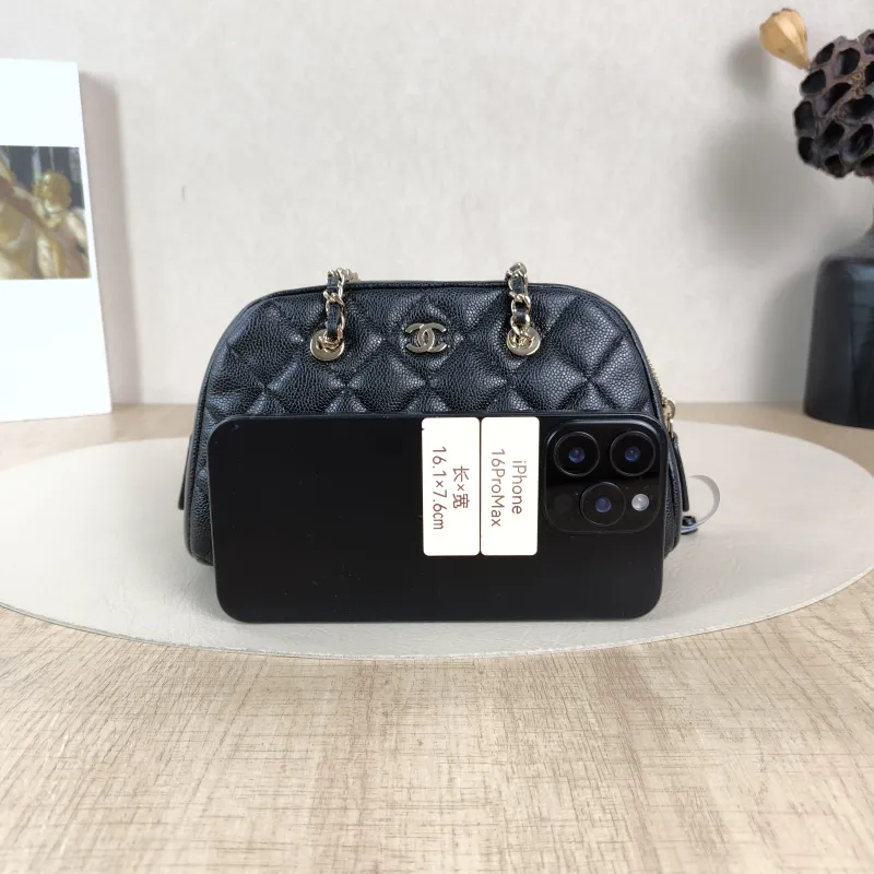 Chanel Shoulder Bag Bowling Bag Black Calfskin One Size19.5 × 5.5 × 12 cm — cover view 5 of 6