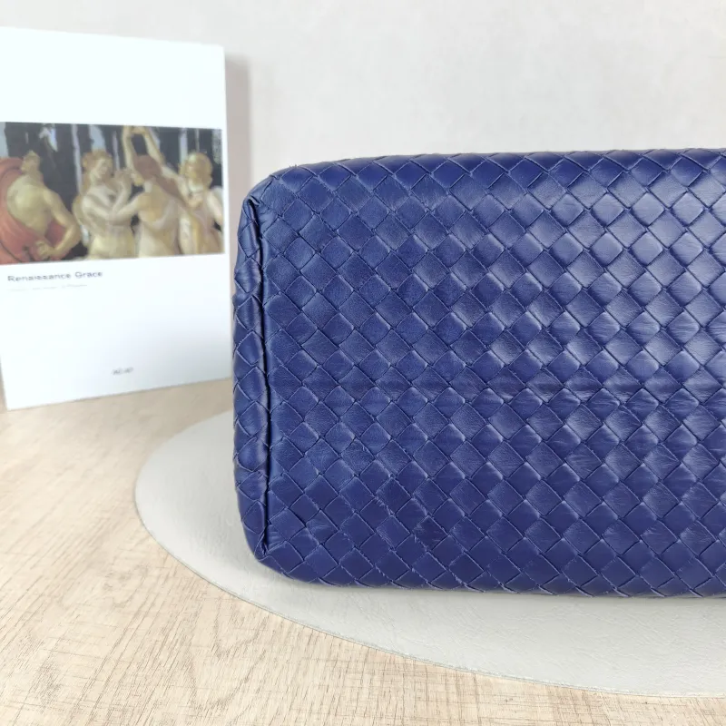 Bottega Veneta Top Handle Bag Roma Calfskin One Size31 × 15 × 20 cm — detail view 7 of 12