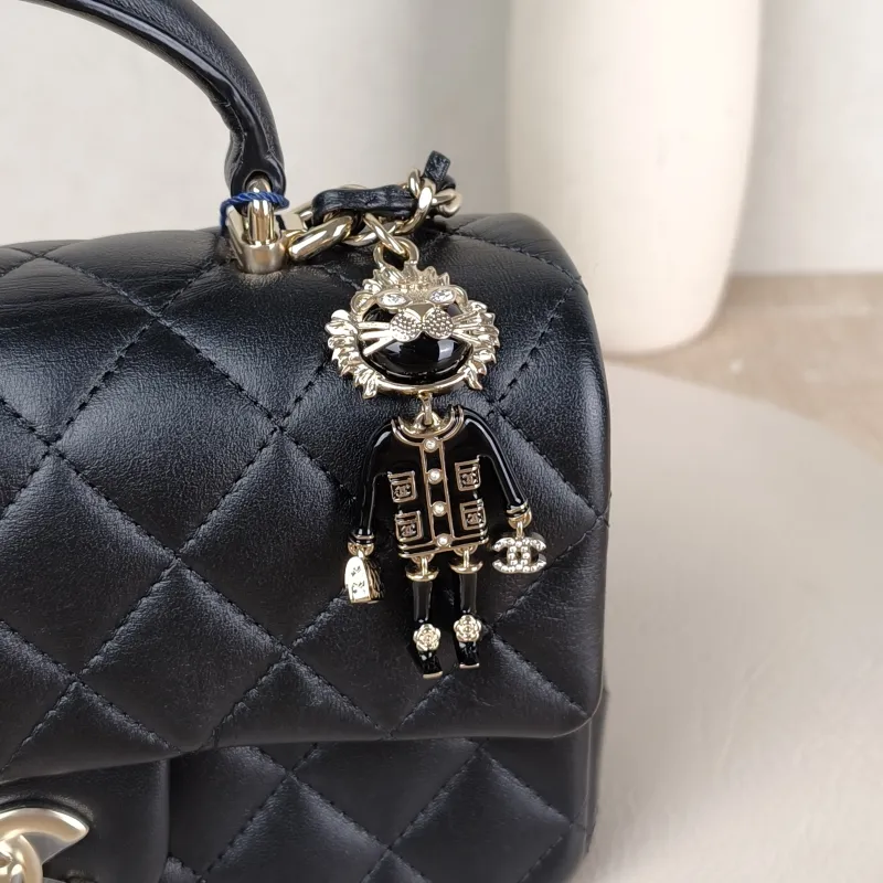 Chanel Crossbody Bag cf mini Edition Black Lambskin mini 20 × 6 × 12 cm — detail view 13 of 16
