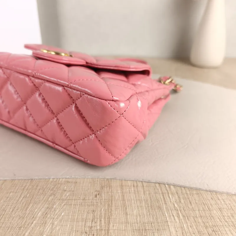Chanel Crossbody Bag HOBO Pink Waxed Leather Small 19 × 6 × 17 cm — detail view 2 of 13